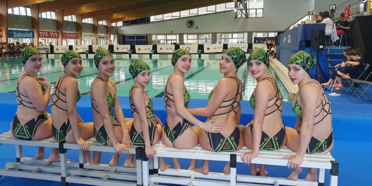 Las “sirenas” del Náutico consiguen la plaza para el Campeonato de España Alevín e Infantil de Verano