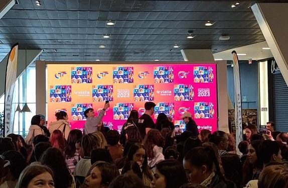 Operación Triunfo «lo peta» en Vigo y sus fans ya piden una gira oficial en la ciudad
