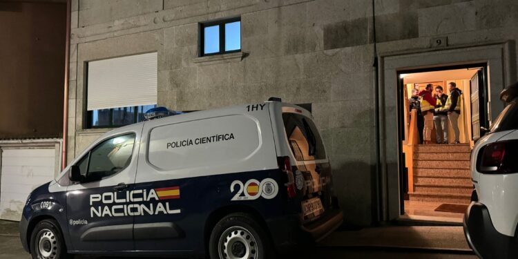 Asesinada una joven de 25 años por su pareja en Ribeira