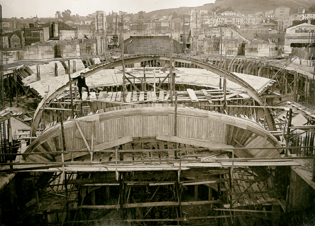 construcción Teatro García Barbón historica