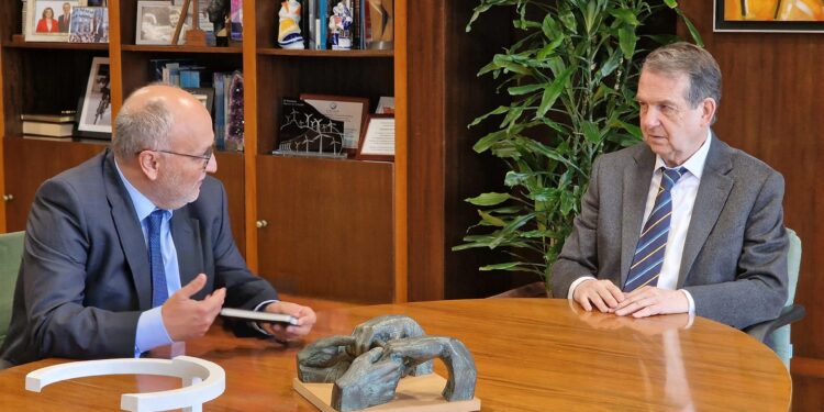 Caballero destaca el papel de Losada al frente de la Subdelegación, que hace que Vigo gane «presencia en instituciones»