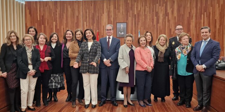 El TSXG lamenta la «tremenda lacra» de la violencia sobre la mujer en el homenaje a 10 «pioneras» por el 8M