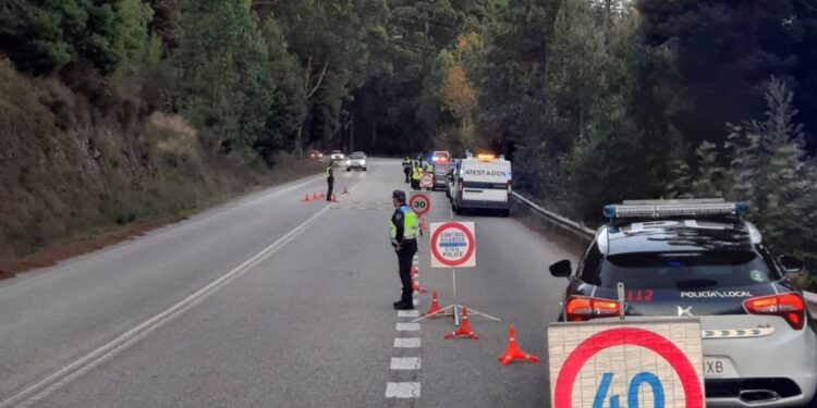 Cazan a un conductor que triplicaba la tasa de alcohol y con tres menores en el coche