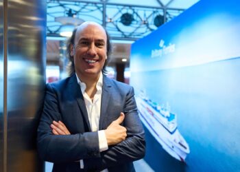 Carlos Núñez actúa por sorpresa en el metro de Madrid