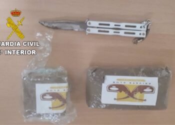 Detenido en Bueu por ocultar 150 gramos de hachís bajo el asiento del coche