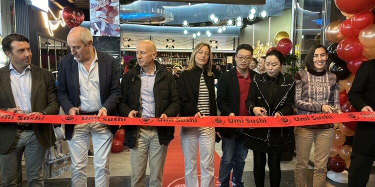 Umi sushi ya abrió en A Laxe, con primera bebida gratis