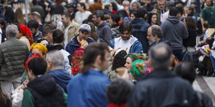 Una multitud viguesa invadió el Casco Vello: así fue el sábado grande de A Reconquista