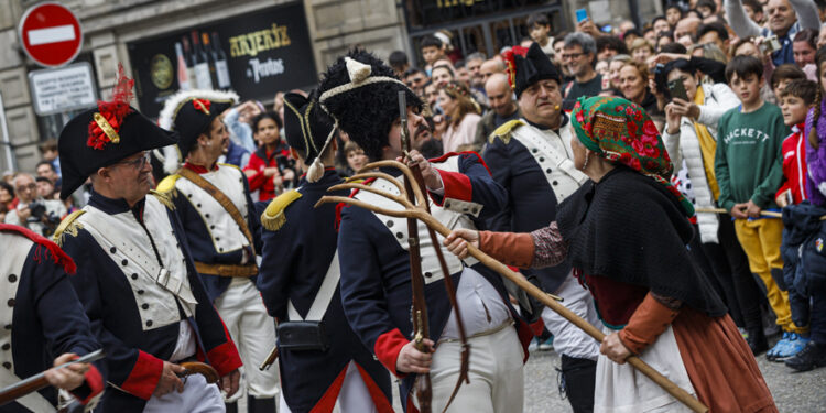 Vigo revive la gesta heroica de 1809: “Fóra franceses!”