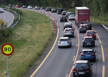 El tormento de la A-52 continúa: aluvión de regreso a Vigo con retenciones kilométricas por un corte