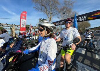 Rueda pide a su nuevo equipo «responsabilidad, esfuerzo y compromiso» y agradece su trabajo a los conselleiros que salen