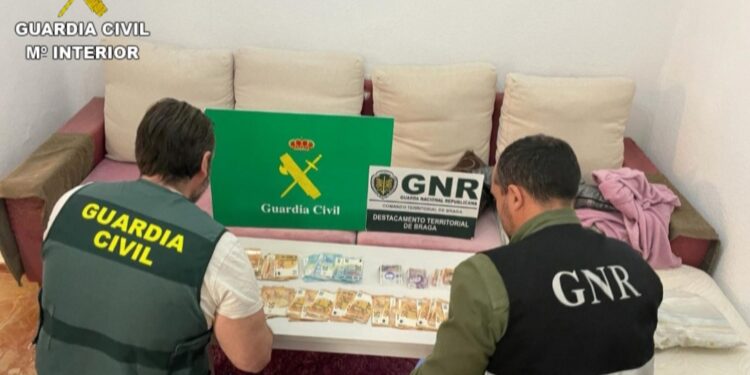 Desarticulado un grupo criminal responsable de más de 100 robos en viviendas del norte de Portugal