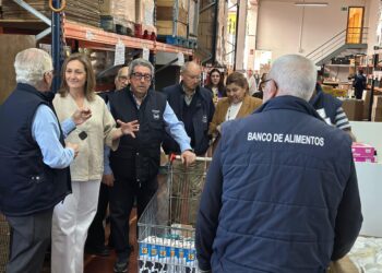 Luisa Sánchez brinda el apoyo de la Diputación al Banco de Alimentos de Vigo