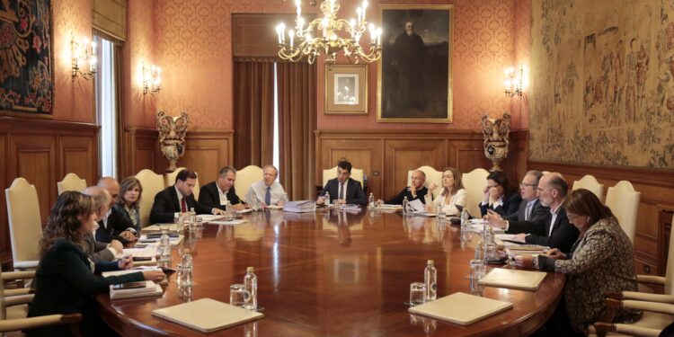La Diputación aprueba 3,6 millones para financiar servicios sociales comunitarios y las ayudas de emergencia