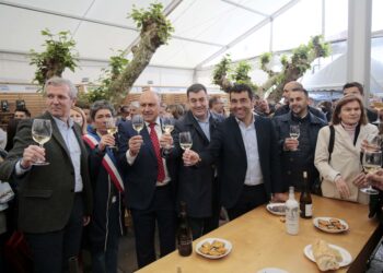 Rueda y Luis López asisten a la LXIV edición de la Festa da Lamprea de Arbo