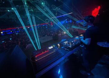 Los hosteleros premian los 40 años de trayectoria de la discoteca Queen