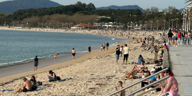 Vigo olvida bajo el sol el semestre más lluvioso de los últimos años