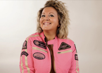 Chely Capitán: «El día a día es una mina de oro para el humor»