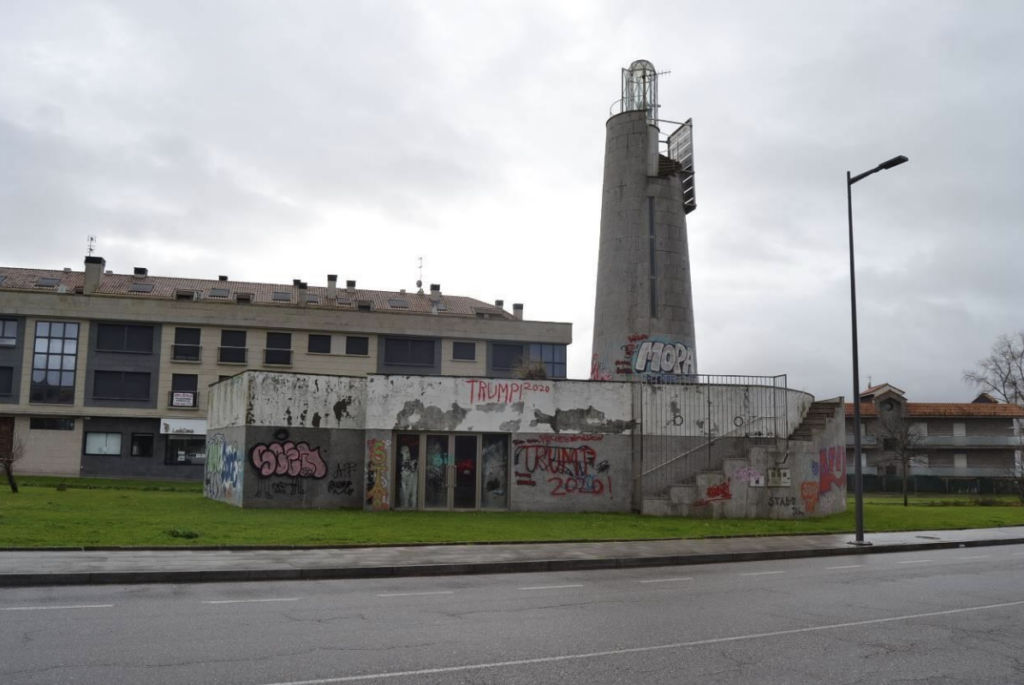 Faro de Canido en Panxón, Nigrán