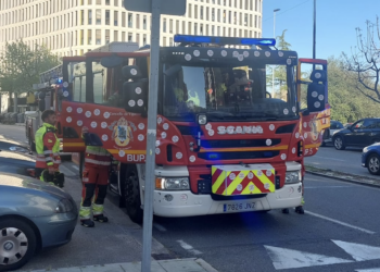 El Concello rectifica: convoca más plazas de bomberos y policías para cubrir jubilaciones