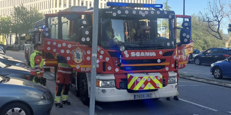 El Concello rectifica: convoca más plazas de bomberos y policías para cubrir jubilaciones