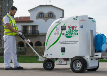 Dispositivo especial para eliminar el verdín de las zonas más sombrías de la ciudad