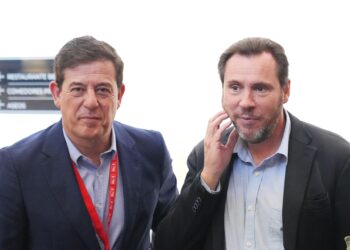 Puente defiende a Besteiro: «Es líder, tiene buen equipo y proyecto»