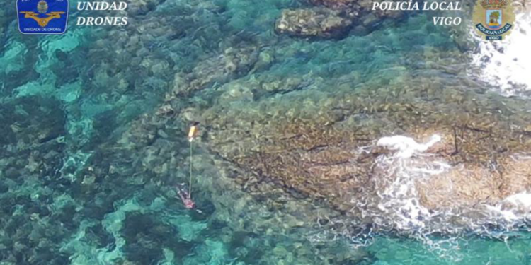 Los drones sorprenden a otro buzo furtivo en Cabo Estai