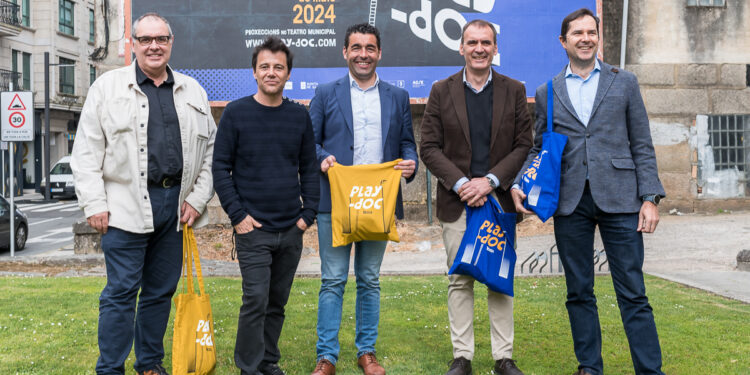 Play-Doc: 20 años de festival con su nueva sección ‘Sombras’, conducida por el guionista Pepe Coira