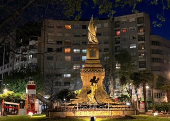 Se hizo la luz sobre los monumentos de Vigo