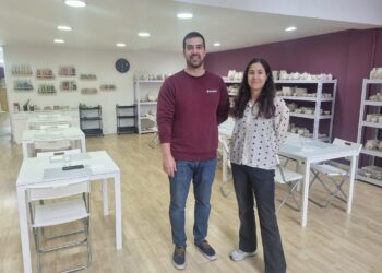 ´Pinta tu cerámica´: la terapia antiestrés en pleno centro de Vigo