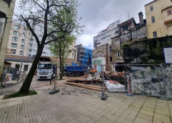 Obras en marcha y corte de tráfico en la zona de Hernán Cortés para ganar una nueva plaza pública