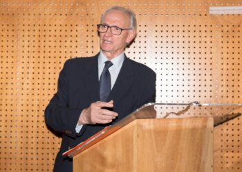 O economista vigués Antón Costas ingresa na Real Academia Galega de Ciencias