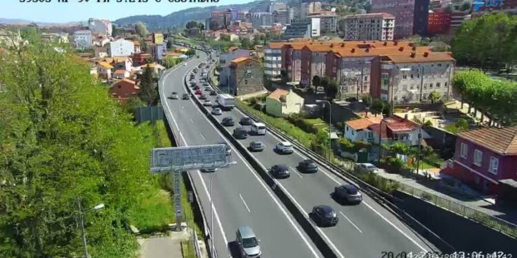 Corte de la AP-9 en la salida de Vigo por una persona fallecida en la calzada