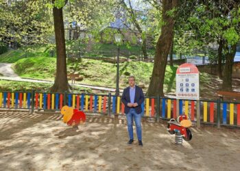 El PP denuncia que Caballero oculta la pérdida de fondos europeos para la reforma de un parque infantil