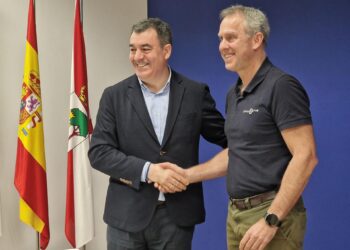 La Xunta y Stellantis Vigo, «juntos» en la formación de los jóvenes