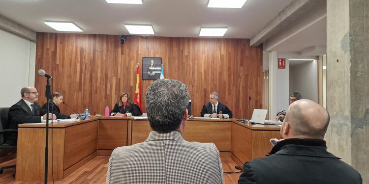 Se confirma la absolución del exalcalde de Baiona tras ser acusado de retirarse multas de aparcamiento
