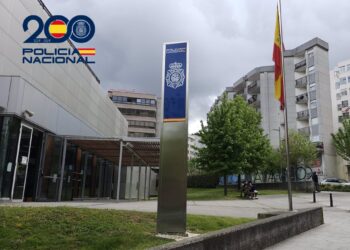 Detenidos en Vigo dos miembros de una organización criminal dedicada a estafar con transferencias bancarias simuladas