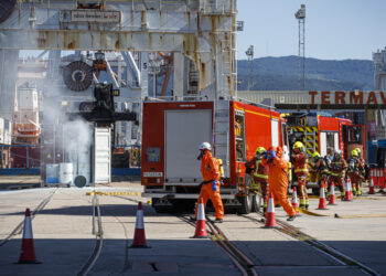 El Puerto de Vigo pone a prueba su plan de seguridad con un simulacro multitudinario