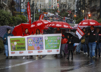 Miles de personas se manifiestan en Galicia en demanda de «mejores salarios» y «trabajo digno»