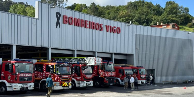 Las sirenas de los bomberos de Vigo resonaron por Sergio