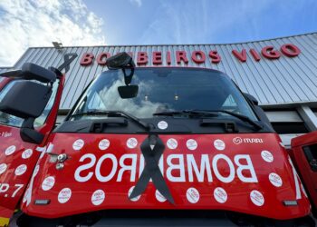 Las sirenas de los bomberos de Vigo resonaron por Sergio