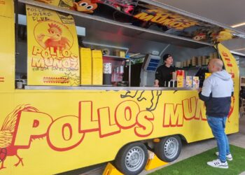 La ‘foodtruck’ de Dabiz Muñoz enciende los fogones en Vigo