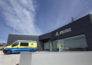 Suspendida la huelga de ambulancias en Vigo, Cangas y Moaña tras el pago de la nóminas de abril