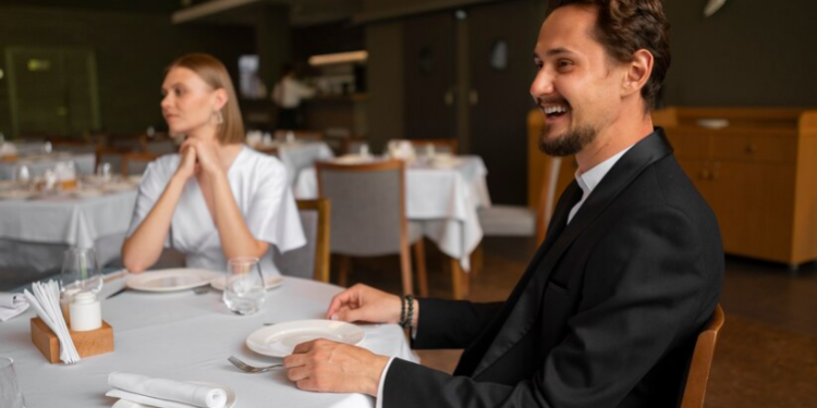 Beneficios de un sistema de reservas online para restaurantes: una solución para mejorar el servicio al cliente