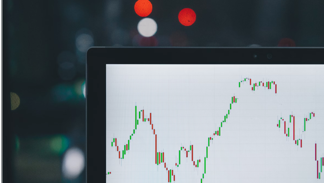 ¿Cómo reacciona el mercado a las noticias y cómo puede sacar provecho de ellas?