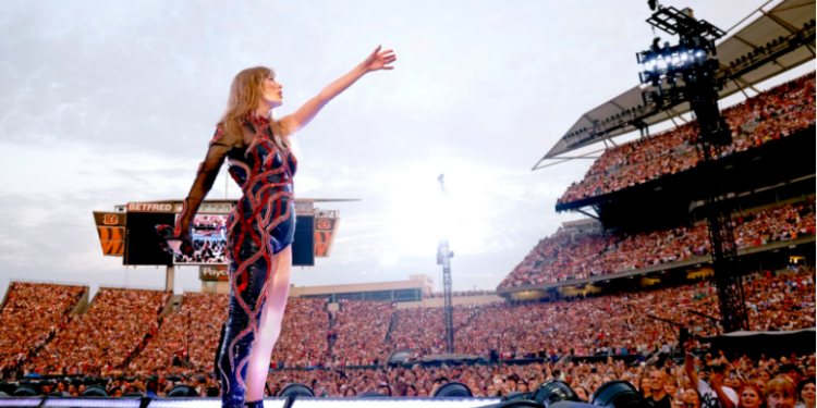 Cómo los Conciertos de Taylor Swift están Impulsando el Turismo y el Transporte en España