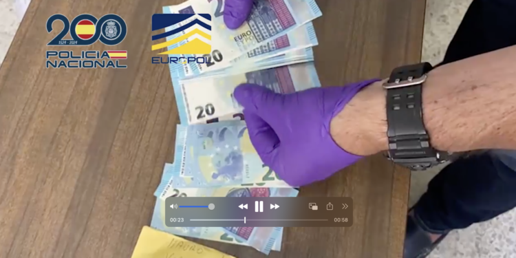 Un arrestado en Pontevedra de una trama internacional que distribuía billetes falsos por redes sociales