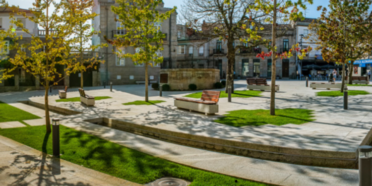 A juicio por agredir a puñetazos y con un cono de tráfico a un hombre en un pub de Gondomar