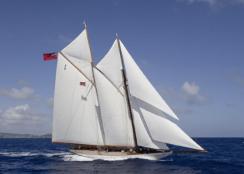 El «Elena of London» regresa (de visita) a la Ría de Vigo