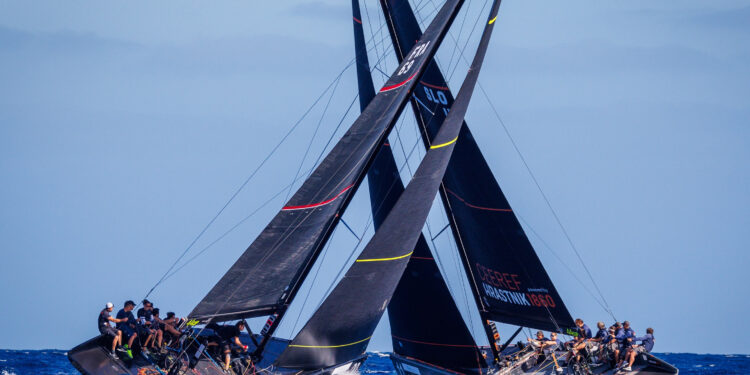 Baiona celebra el prestigioso circuito internacional de regatas 44CUP